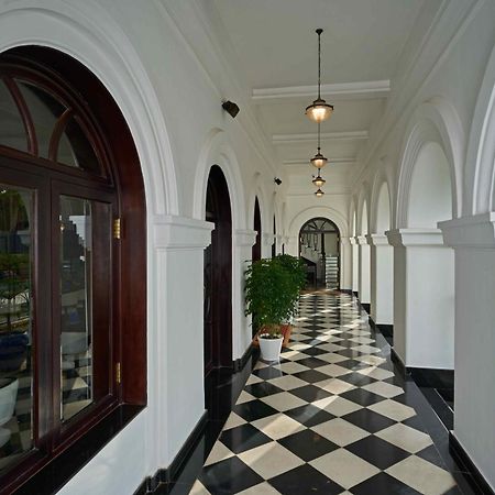The Old Court House By Abad Hotel Fort Kochi Exterior foto