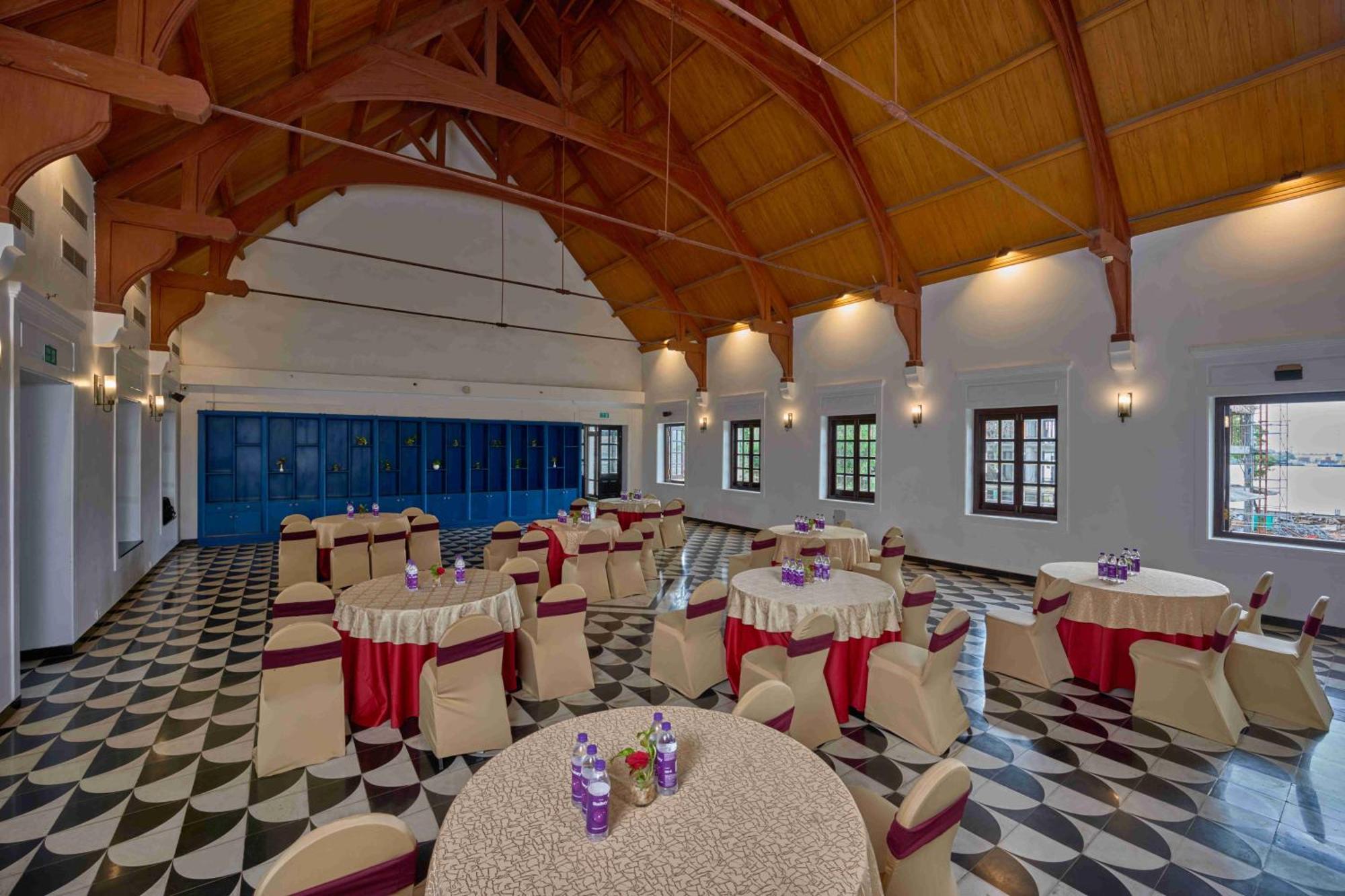 The Old Court House By Abad Hotel Fort Kochi Exterior foto