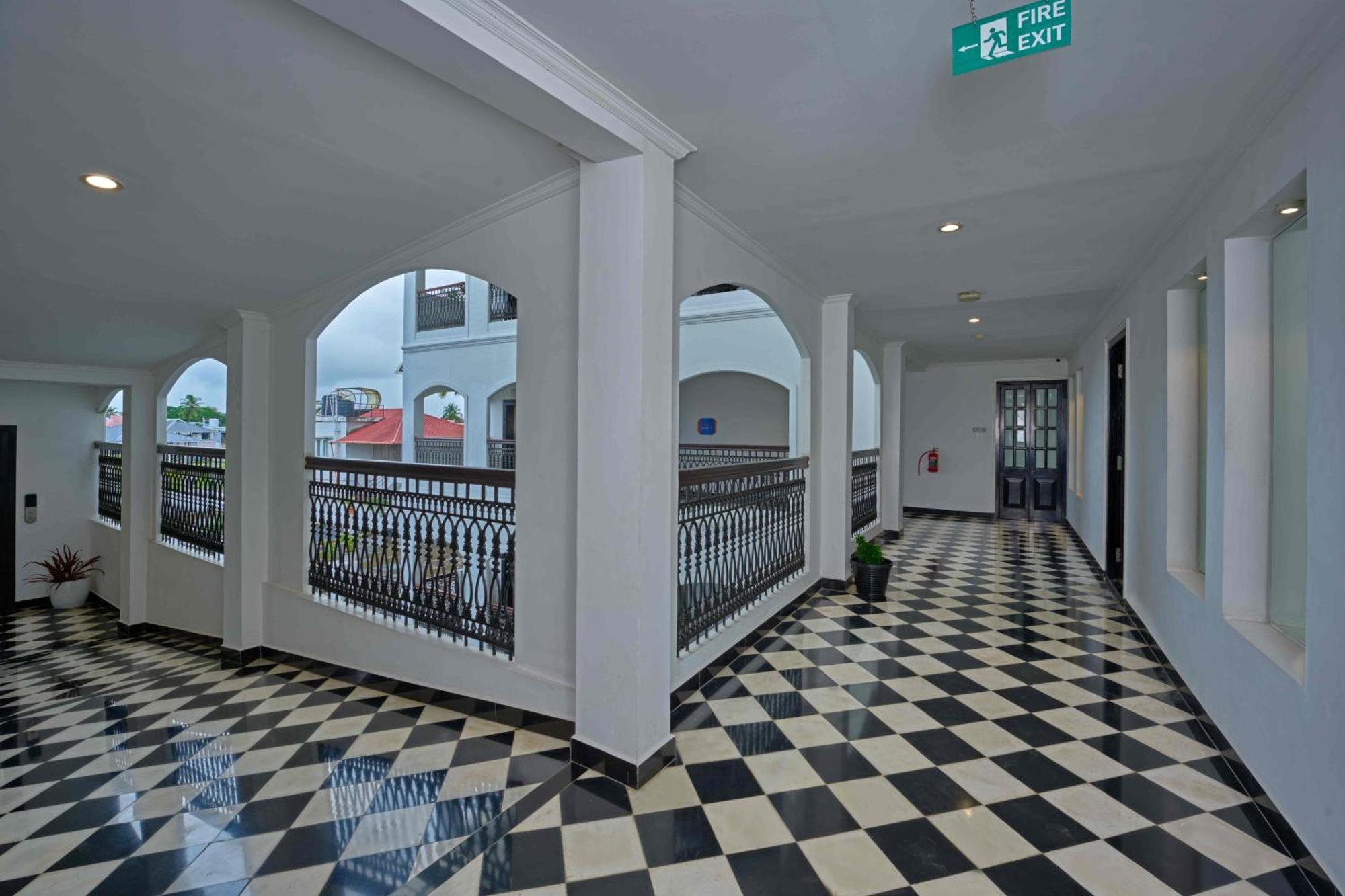 The Old Court House By Abad Hotel Fort Kochi Exterior foto